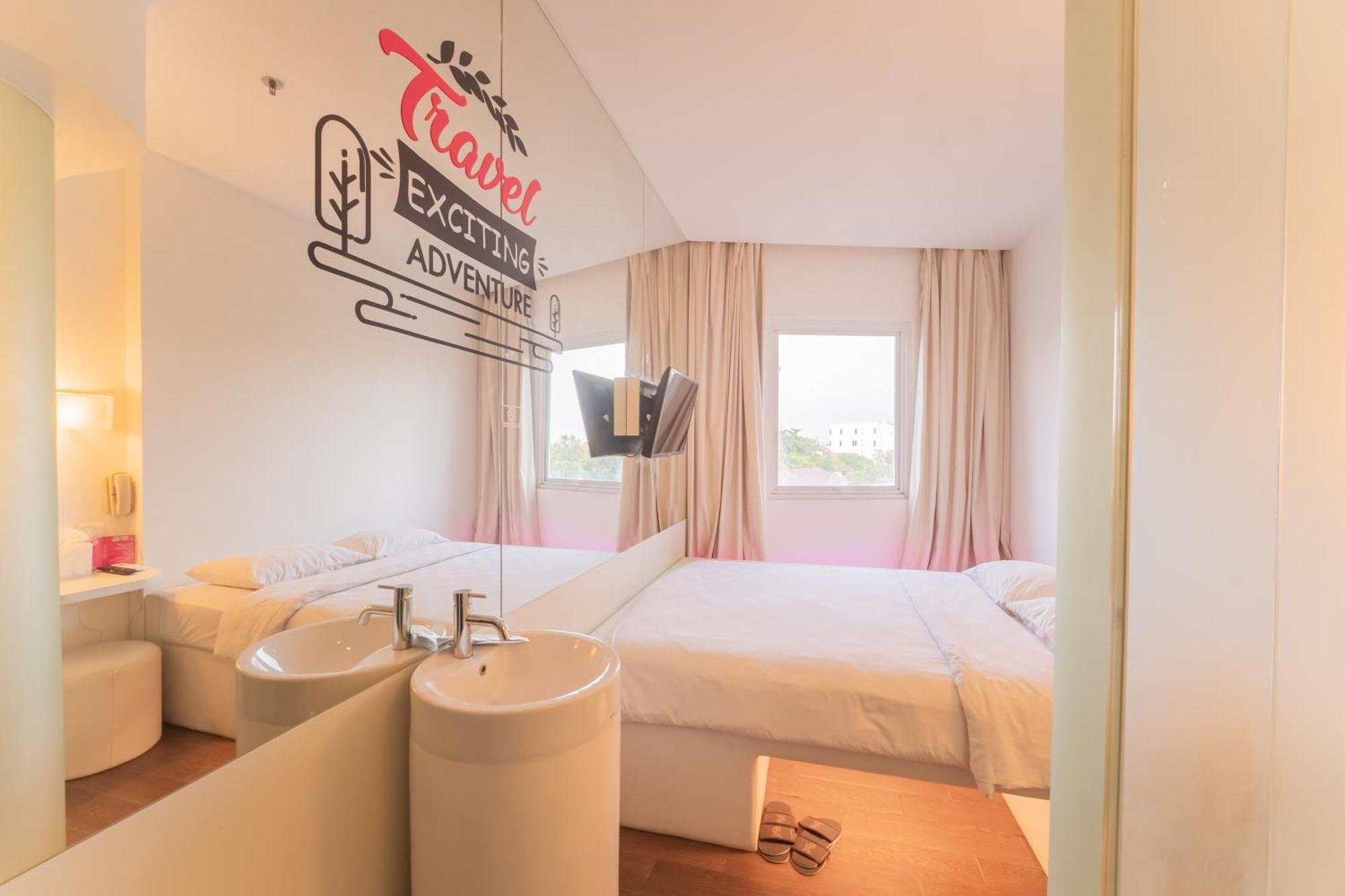 J Icon Hip Hotel Balikpapan  Exterior foto